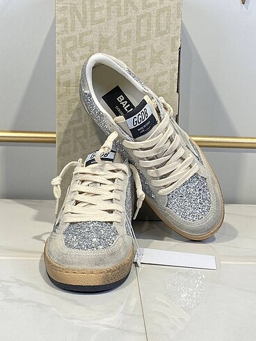 37 Beden Golden goose deluxe