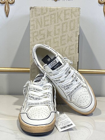 Golden Goose Deluxe Golden goose deluxe