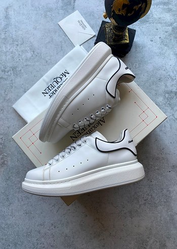 Alexander McQueen Beyaz Deri Sneaker