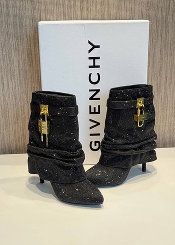 GIVENCHY ürünü