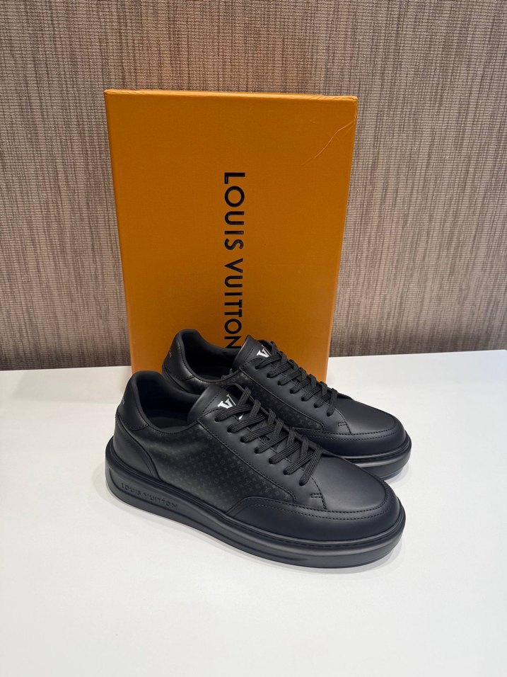 Louis Vuitton Siyah Deri Sneaker — görsel 2/6