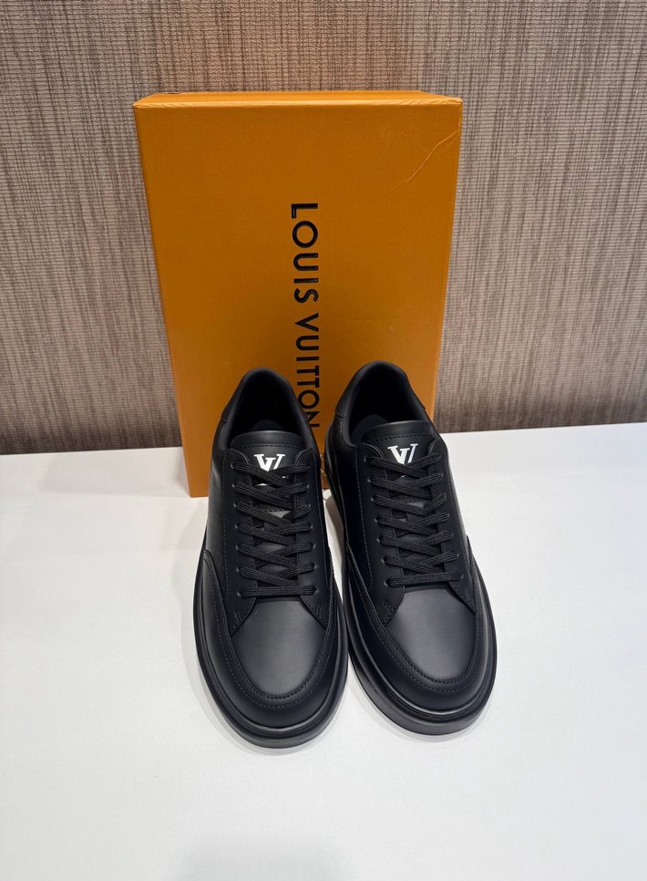 Louis Vuitton Siyah Deri Sneaker — görsel 3/6