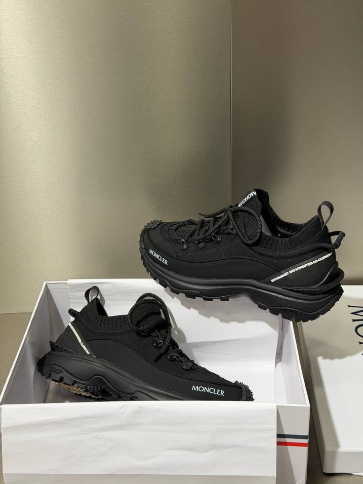 Moncler Siyah Bağcıklı Sneaker — görsel 2/4