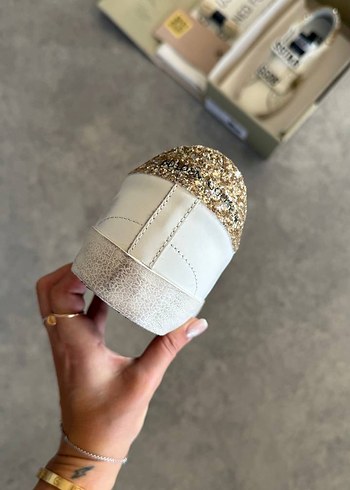 40 Beden beyaz Renk Golden Goose 36-40 Arası Numaralar