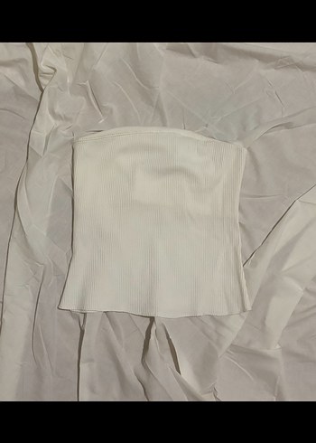universal Beden beyaz Renk Bershka Drapeli Kırık Beyaz Uzun Etek Ve Crop Takım