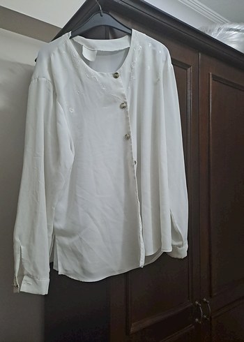 Diğer Minimal Beyaz Uzun Kollu Bluz