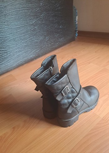 Diğer Sehir Stiline Uygun Siyah Deri Bot