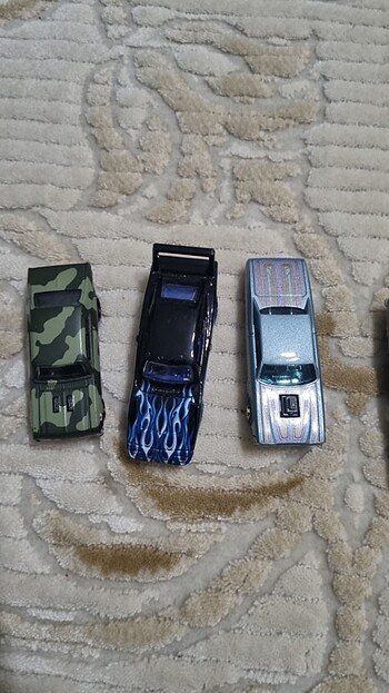  Hotwheels drack race serisi 6 adet araba