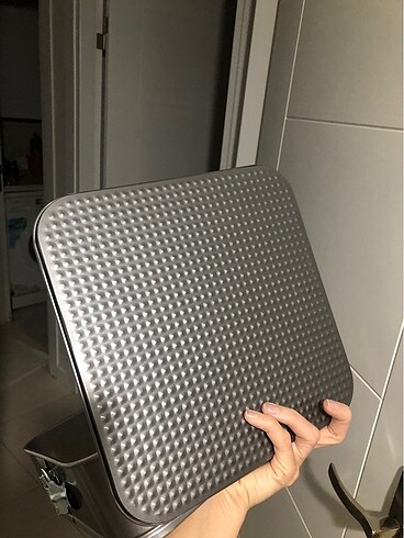  Beden gri Renk kek kalıbı