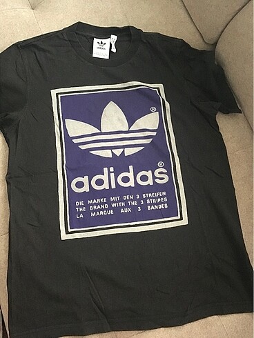 Adidas tişört