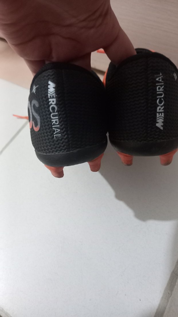 Turuncu Bağcıklı Erkek Futbol Ayakkabısı - Görsel 2