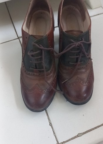 Kahverengi Deri Vintage Kadın Dolgu Topuk Ayakkabı