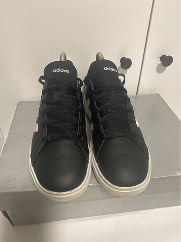Adidas sneaker