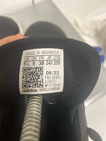 38 Beden siyah Renk Adidas sneaker