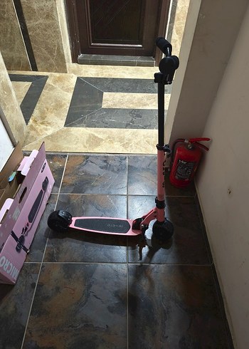 Pembe Çocuk Scooter - Görsel 9