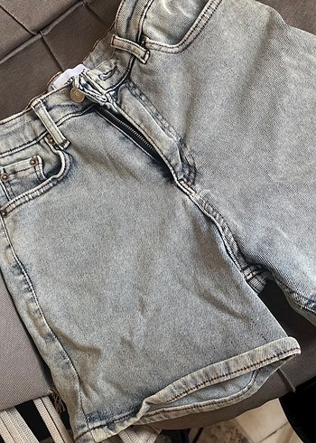 Gri Mini Kadın Denim Şort - Görsel 2