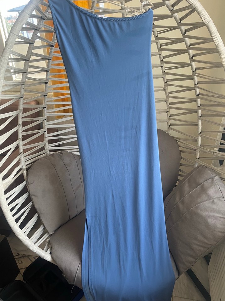 Mavi Tek Omuzlu Uzun Elbise iki yırtmaçlı - Görsel 2