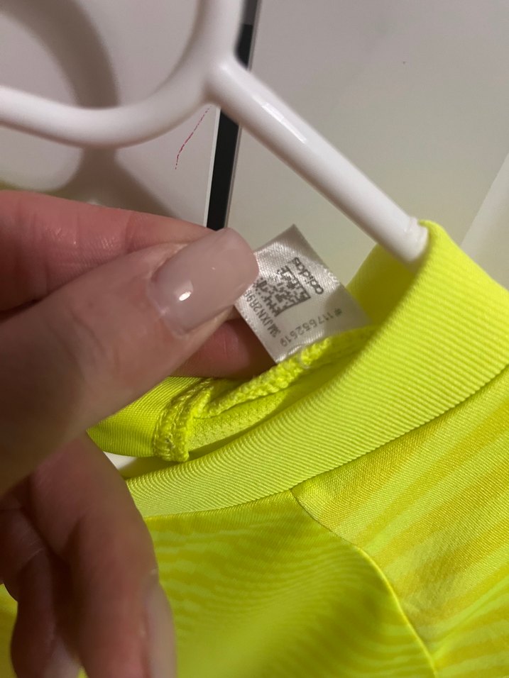 Adidas Erkek Sarı V-Yaka Kısa Kollu Forma - Görsel 5