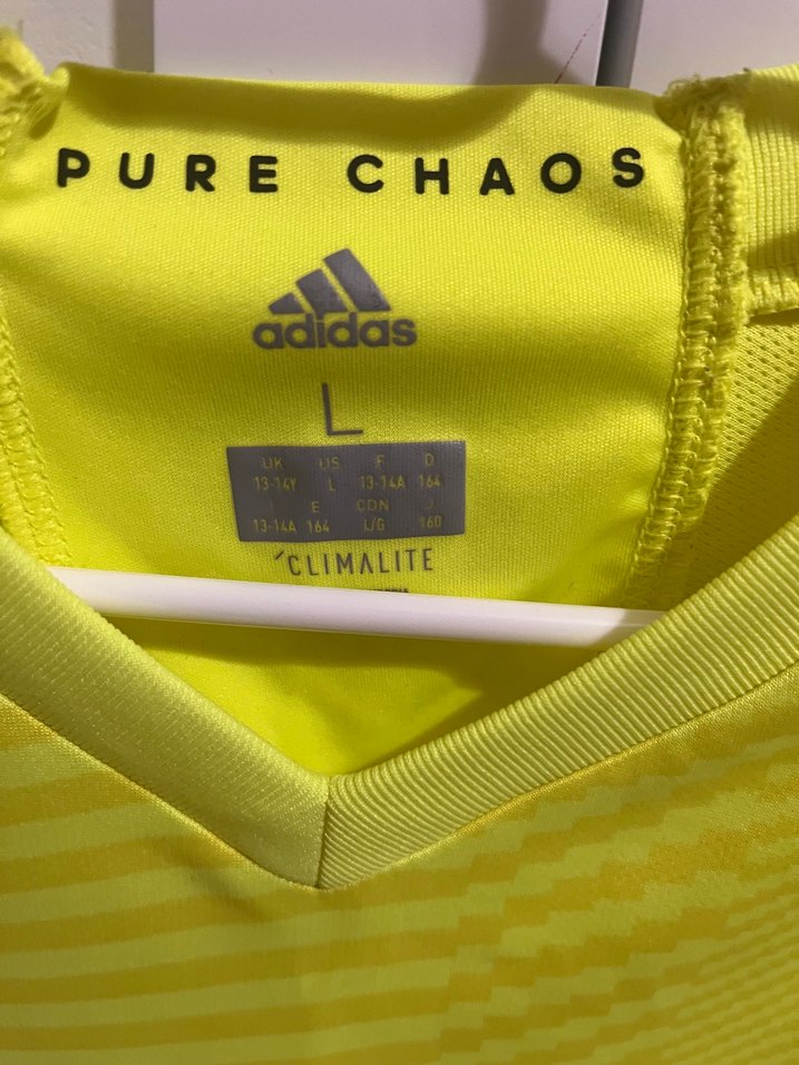 Adidas Erkek Sarı V-Yaka Kısa Kollu Forma - Görsel 4