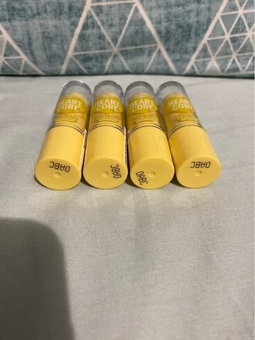Essence Essence Heart Core Lip Balm