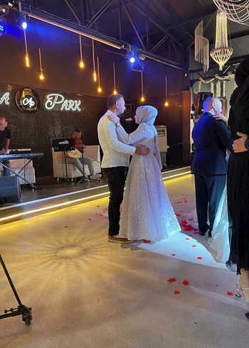 Parlak İşlemeli Mor Uzun Abiye Elbise - Görsel 5