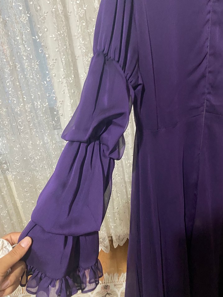 Uzun Mor Fırfırlı Gotik Kadın Elbise - Görsel 3