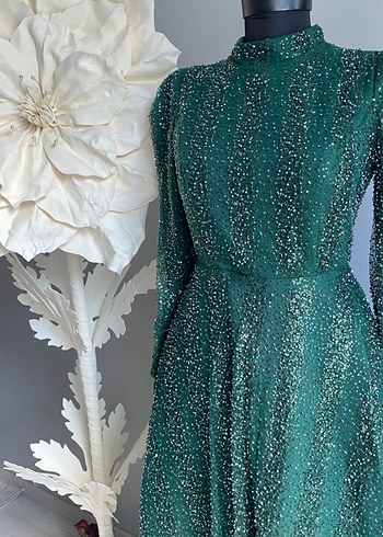 Kadın Parlak Yeşil Vintage Uzun Abiye Elbise - Görsel 3