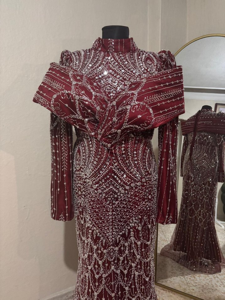 Bordo Uzun Kollu İşlemeli Abiye Elbise - Görsel 4