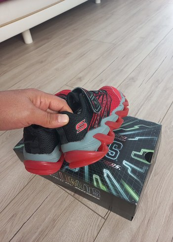 29 Beden Skechers Erkek Kırmızı Velcro Spor Ayakkabı