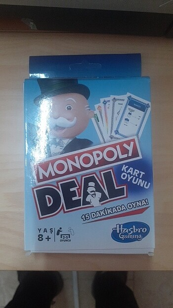 UNO MONOPOLY DEAL