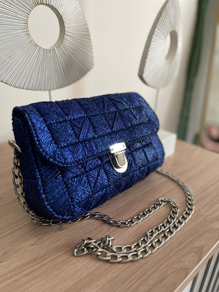 Zincir Detaylı Siyah Örgü Kadın Çanta - Görsel 5