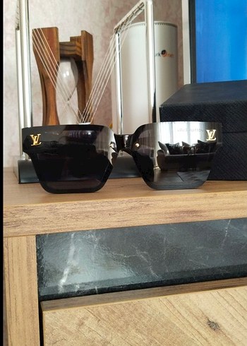 Siyah Kadın Gözlüğü /Louis  Vuitton - Görsel 2