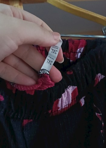 Kadın Kırmızı Batik Desenli bol paça pantolon - Görsel 3