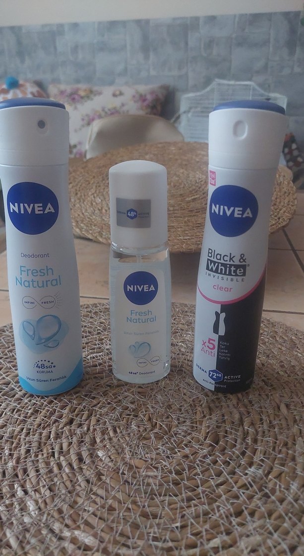 Nivea Kadın Deodorant Fresh Natural & Black & White hepsi - Görsel 3