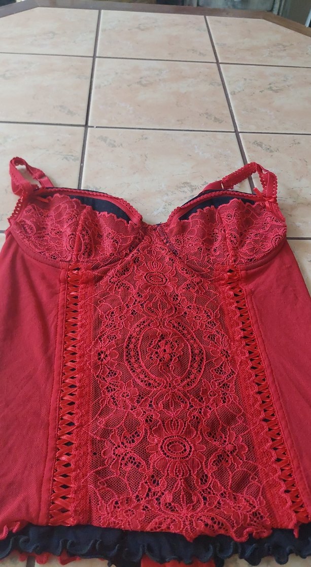 Kırmızı Dantel Detaylı Hemşire Korsesi - Görsel 2