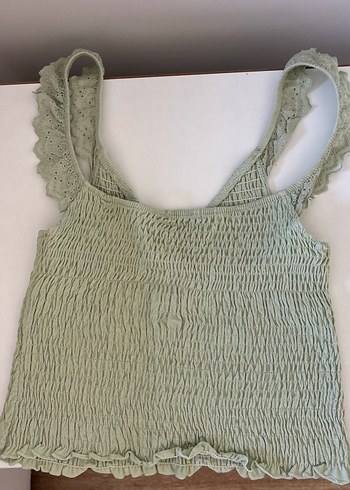 m Beden Stradivarius fırfır kollu crop