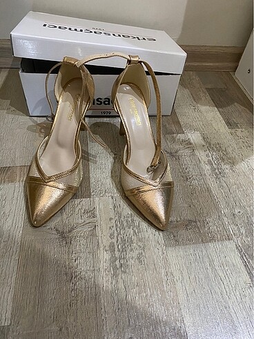 Diğer Gold bronz stiletto ince topuklu ayakkabı