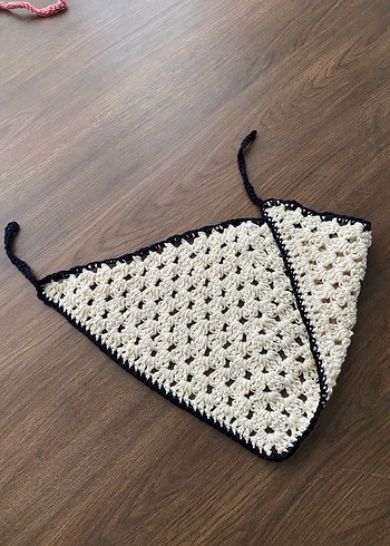 Zara Beyaz Siyah Kenarlı Örgü Bandana