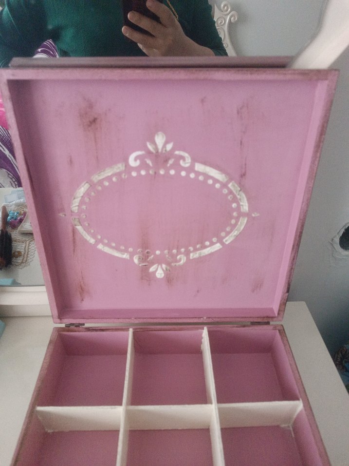 Çiçek ve Kelebek Temalı ahşap boyama takı kutusu - Görsel 4