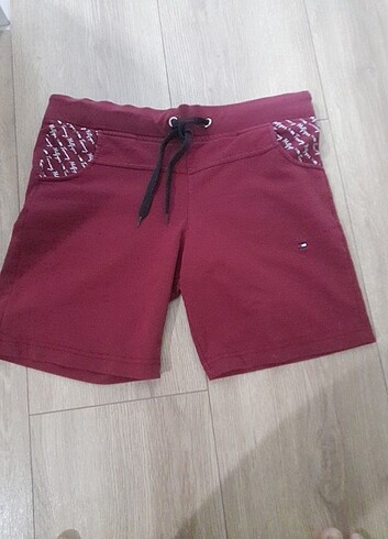 Tommy Hilfiger L beden penye şort