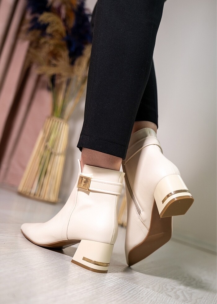 ŞIK KADIN BOT - Görsel 2