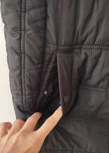 LC Waikiki Siyah Fermuarlı Kolsuz Kadın Yelek