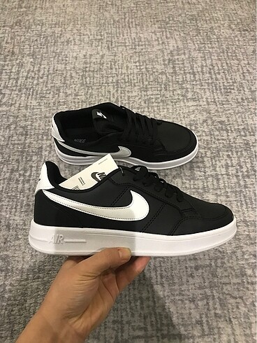 Nike Kadın spor ayakkabı