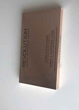 Revolution Make up Revolution London far paleti Ultra Eyeshadow