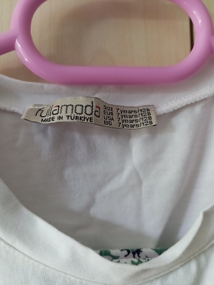 Kız Çocuk Beyaz Baskılı Tişört ve etek - Görsel 3