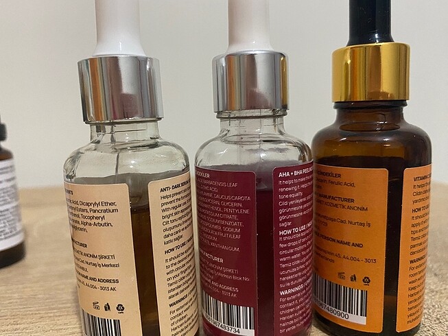  Beden Luis bien vitamin c serum aha bha peeling serum leke karsiti se