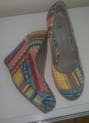 Benetton dolgu topuk 