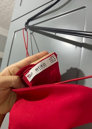 s Beden Kırmızı İnce Askılı Mini Elbise