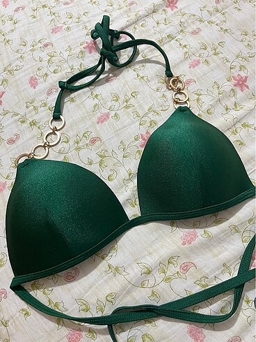 Bikini üstü