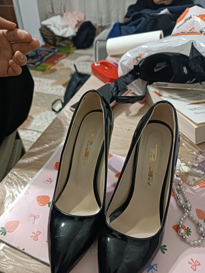 Klasik Siyah Stiletto - Görsel 3